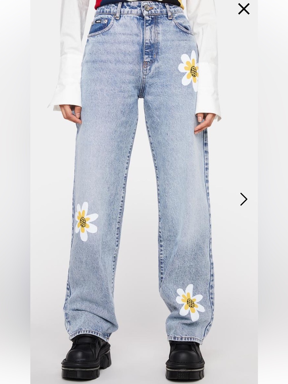 Minga London Light Wash Daisy Patch High-Rise Jeans